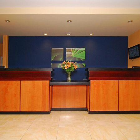 Fairfield Inn & Suites Техачапи Интерьер фото