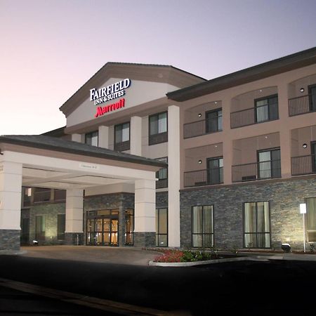 Fairfield Inn & Suites Техачапи Экстерьер фото