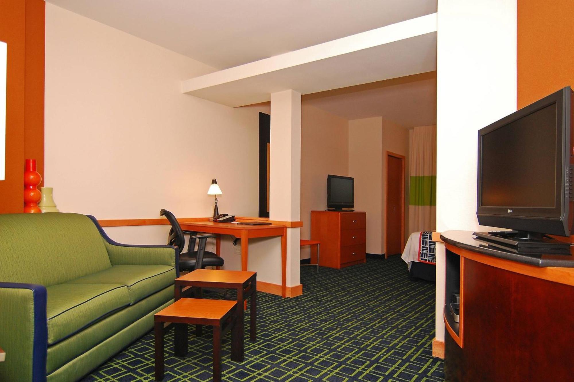 Fairfield Inn & Suites Техачапи Экстерьер фото